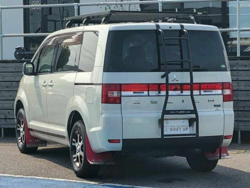 DELICA D5