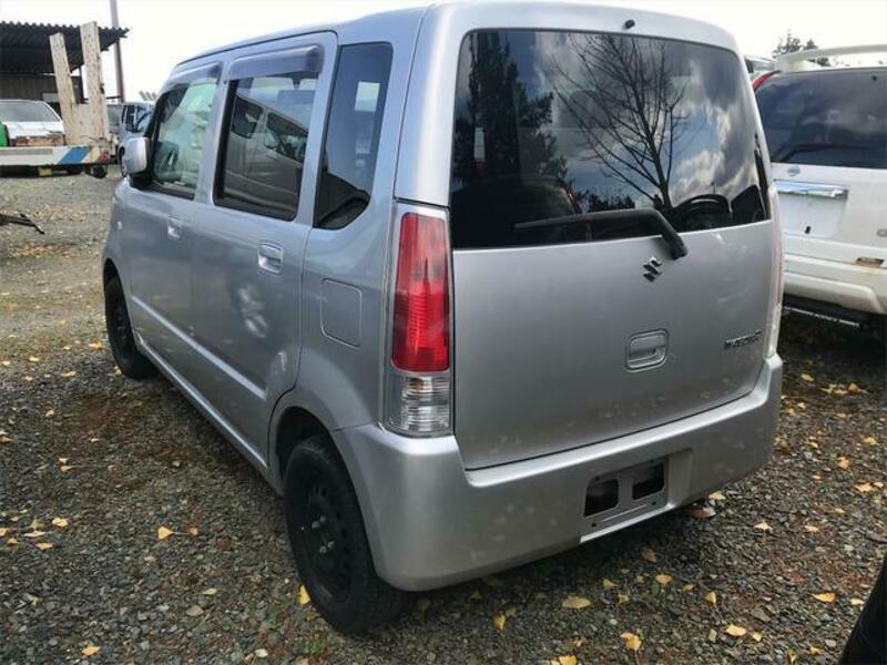 WAGON R