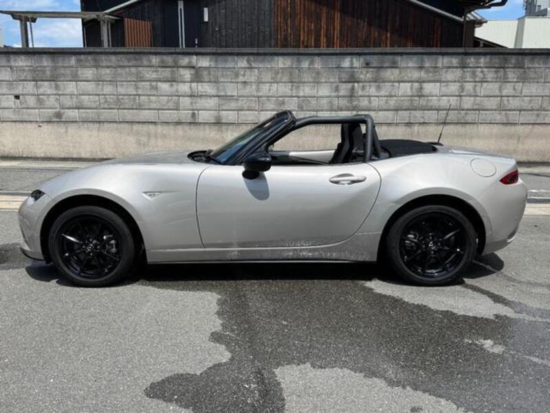 ROADSTER