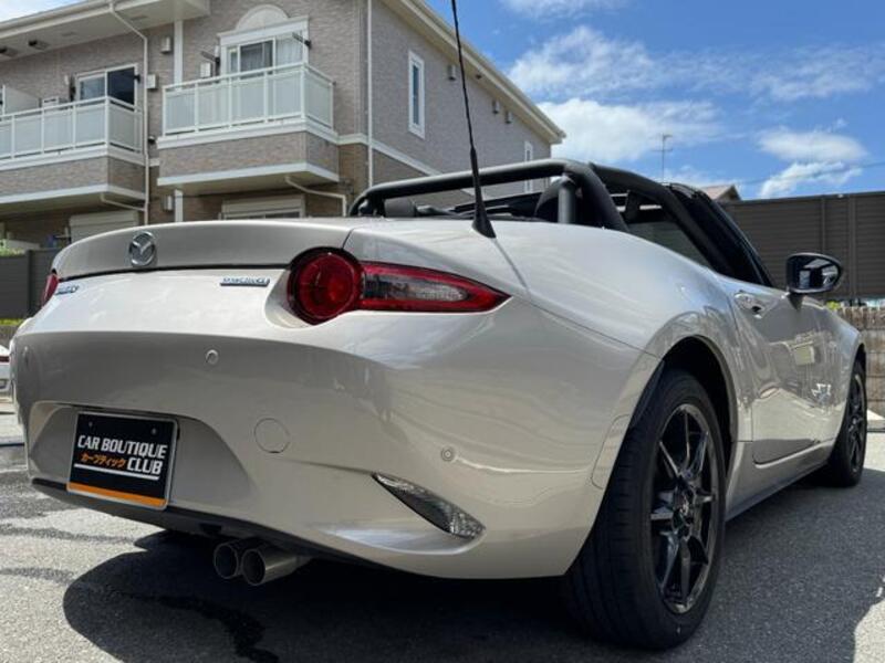 ROADSTER