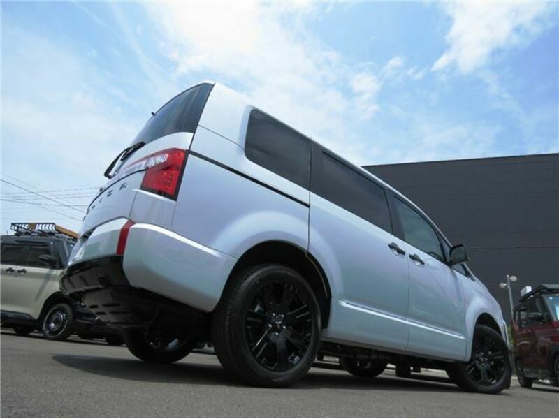DELICA D5