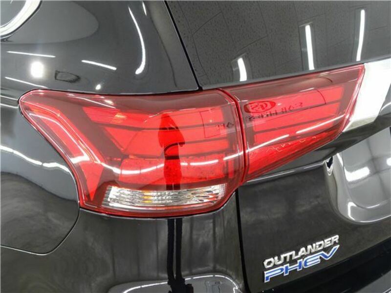 OUTLANDER PHEV