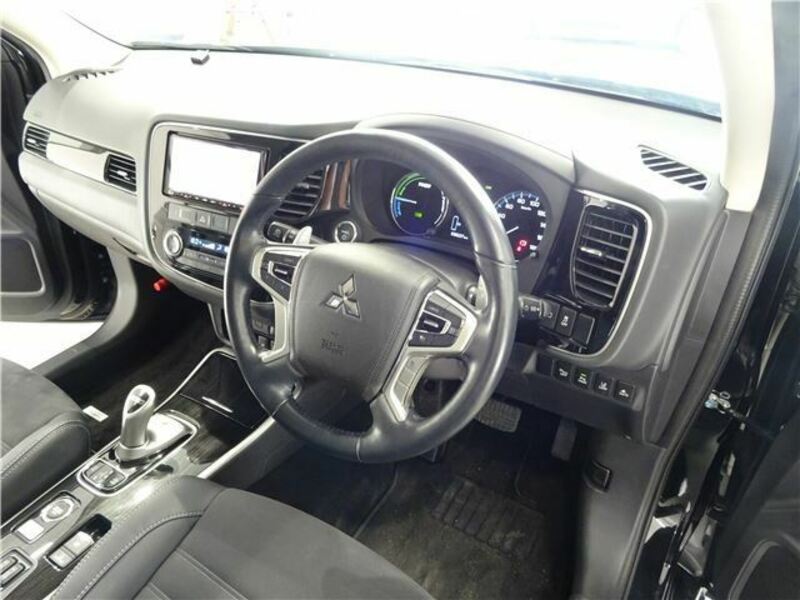 OUTLANDER PHEV