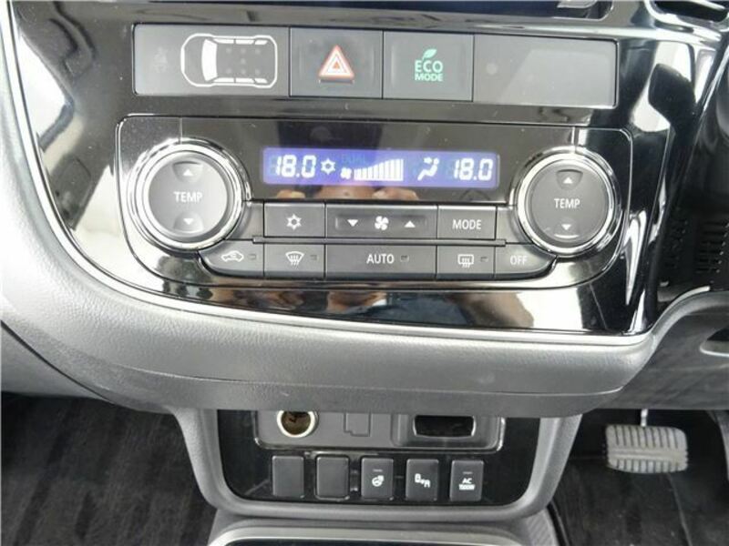 OUTLANDER PHEV