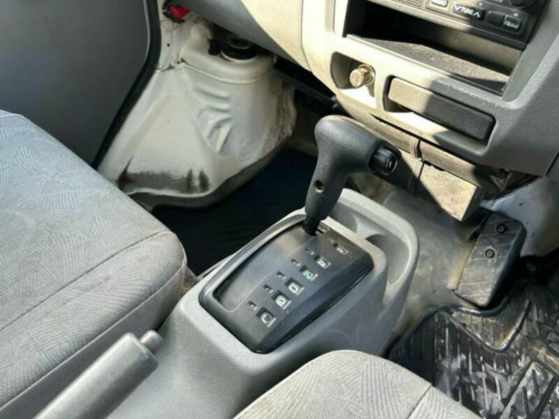 MINICAB TRUCK