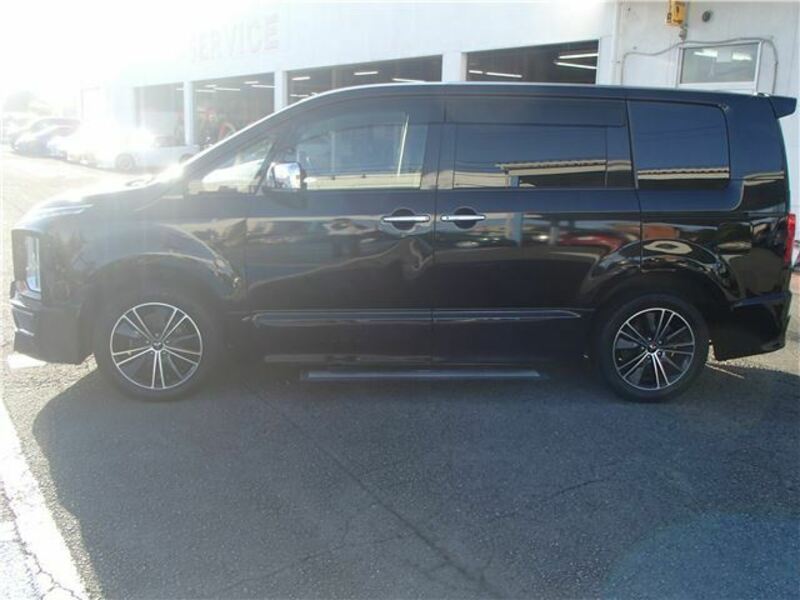 DELICA D5