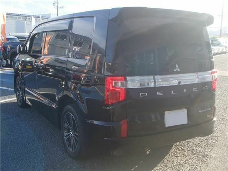 DELICA D5