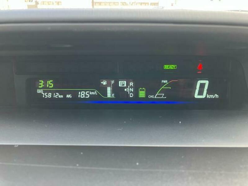 PRIUS ALPHA