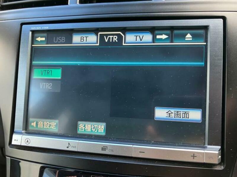 PRIUS ALPHA