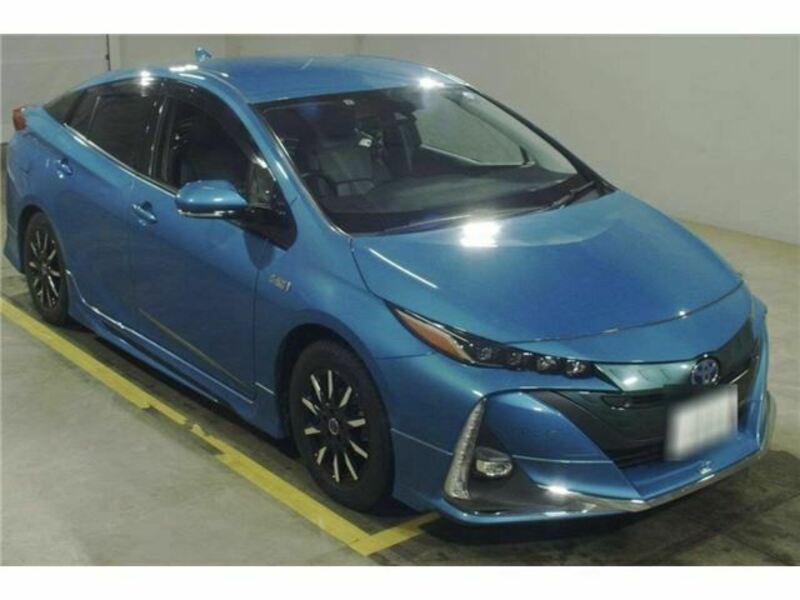 TOYOTA PRIUS PHV