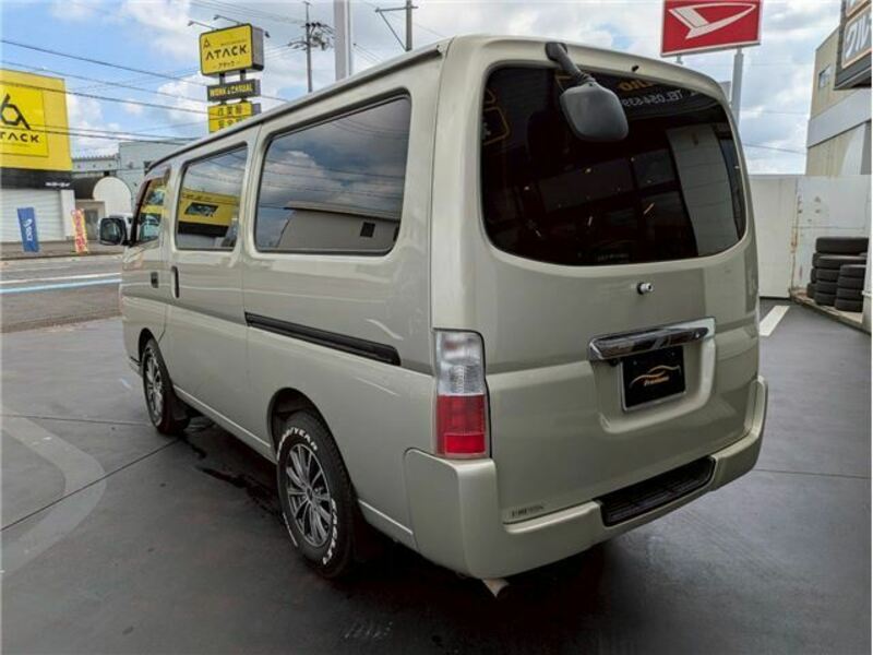 CARAVAN VAN