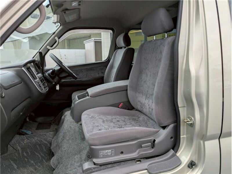 CARAVAN VAN