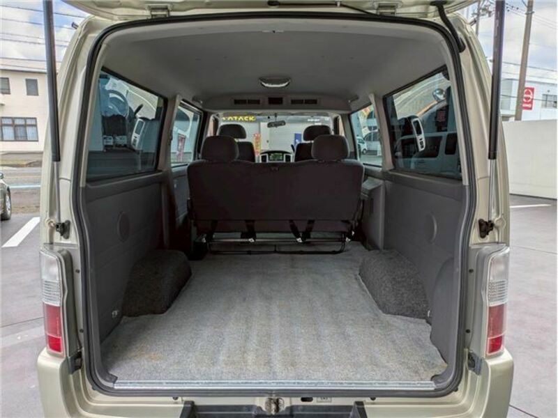 CARAVAN VAN