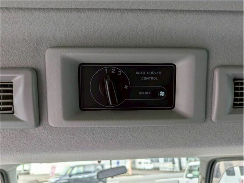 CARAVAN VAN