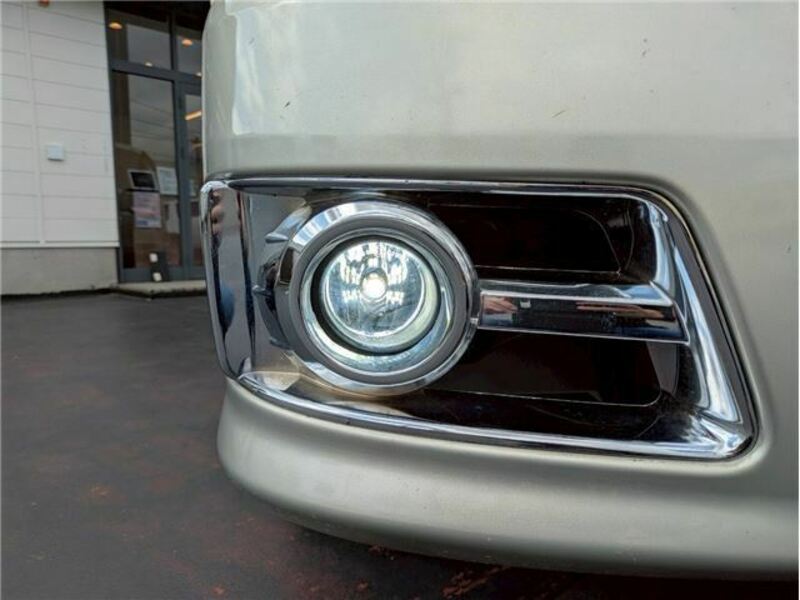 CARAVAN VAN