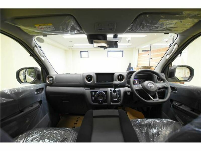 CARAVAN VAN