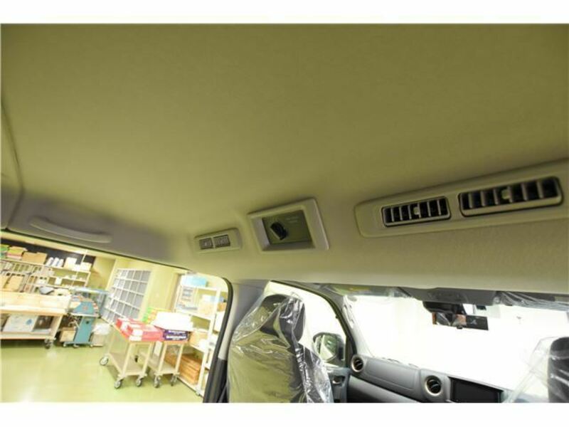CARAVAN VAN