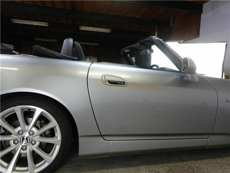 S2000