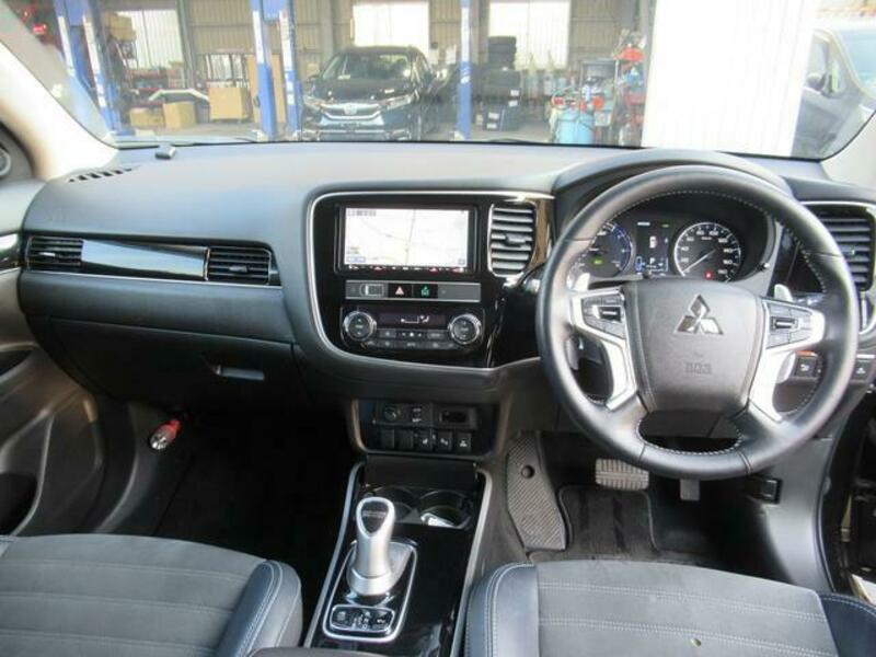 OUTLANDER PHEV
