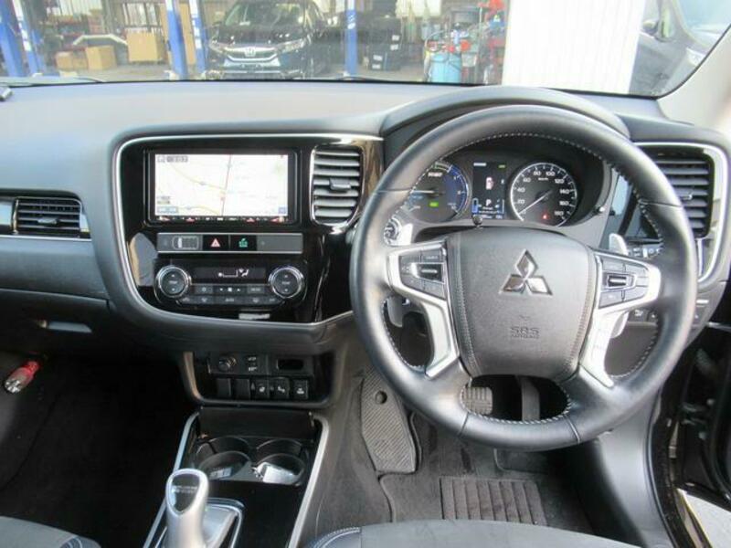 OUTLANDER PHEV