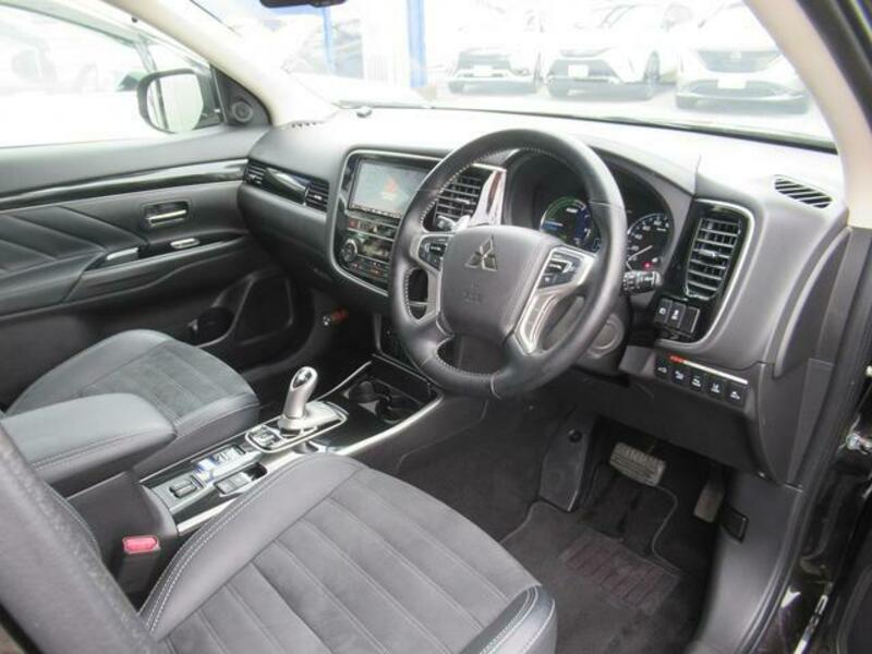 OUTLANDER PHEV