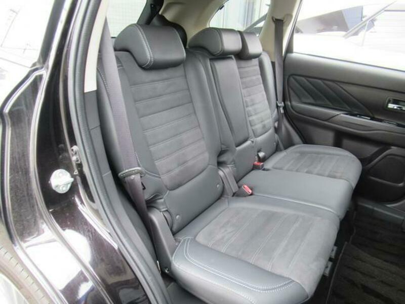 OUTLANDER PHEV