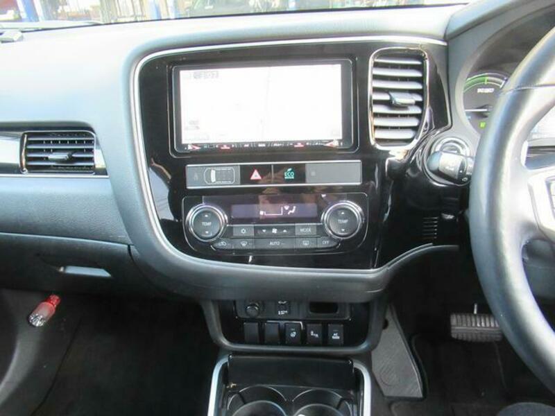 OUTLANDER PHEV