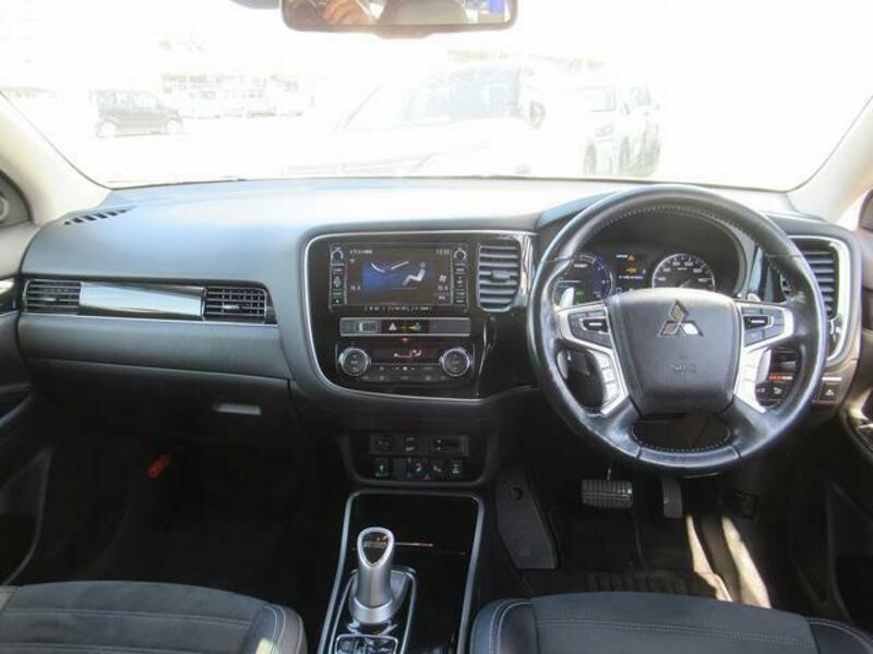 OUTLANDER PHEV