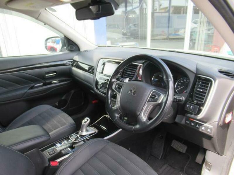 OUTLANDER PHEV