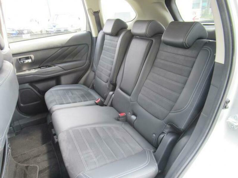 OUTLANDER PHEV
