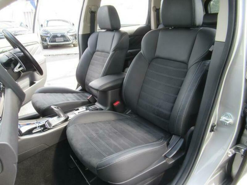 OUTLANDER PHEV