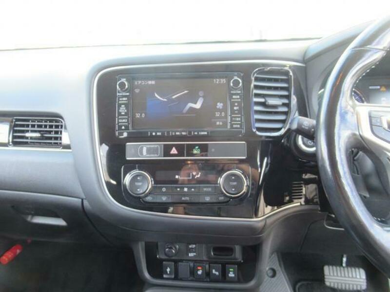 OUTLANDER PHEV
