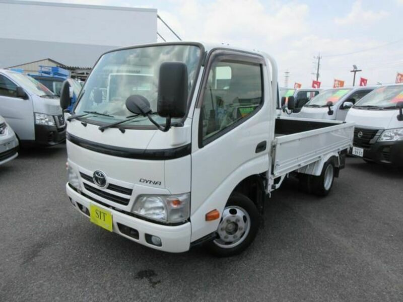 TOYOTA DYNA