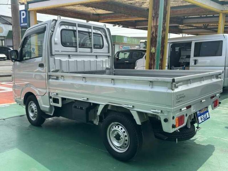 CLIPPER TRUCK