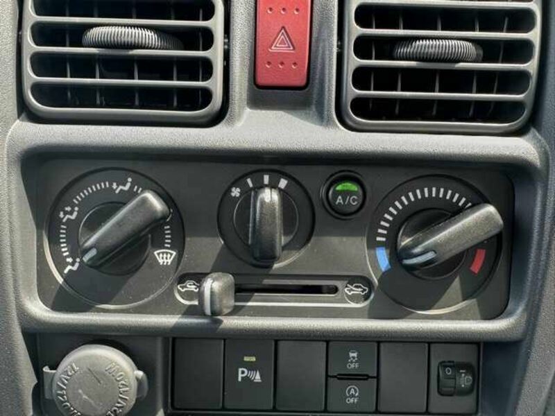 CLIPPER TRUCK