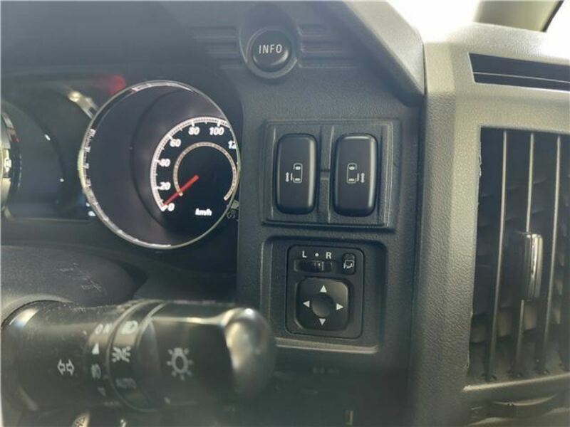 DELICA D5