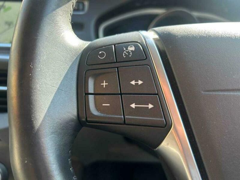 V40