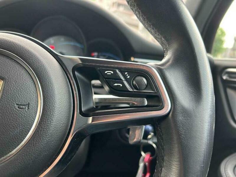 MACAN