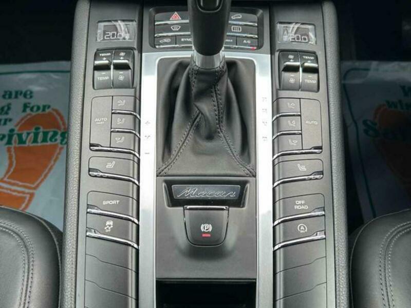 MACAN