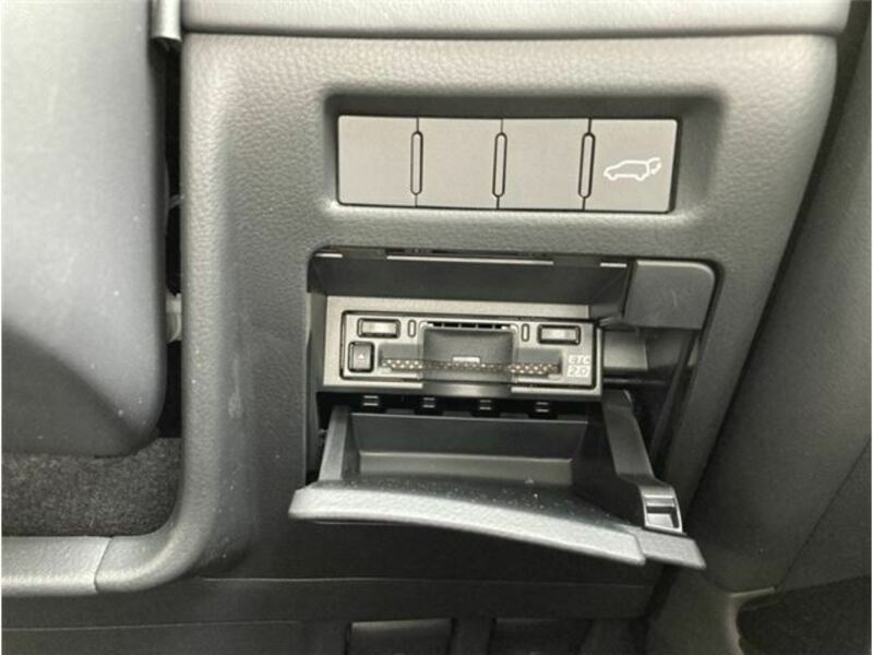 LX