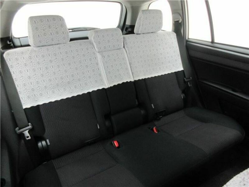 COROLLA FIELDER