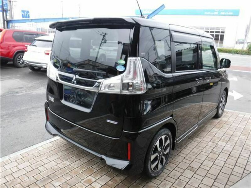 DELICA D2