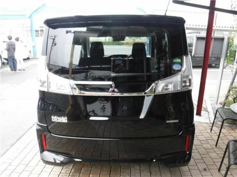 DELICA D2