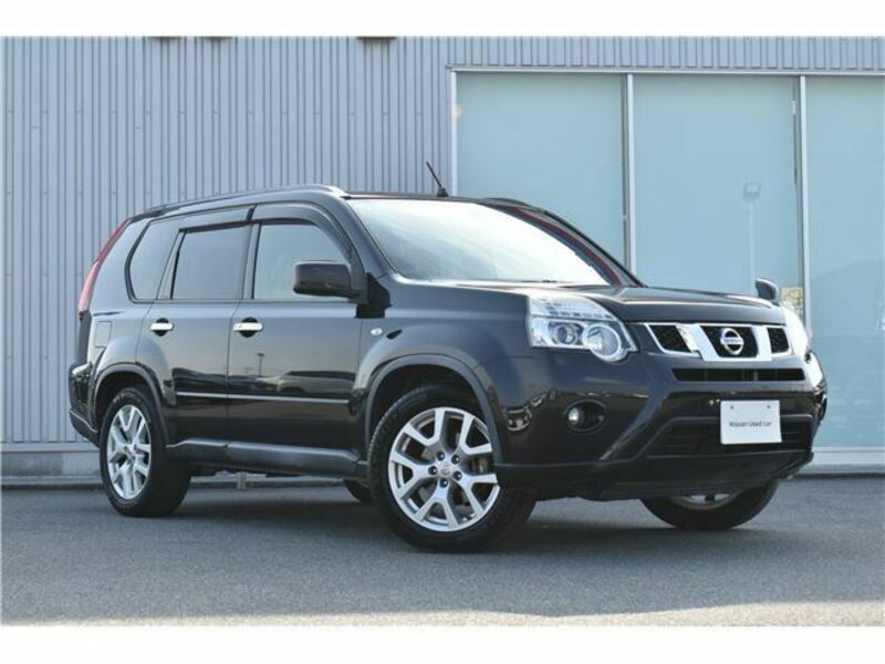 X-TRAIL