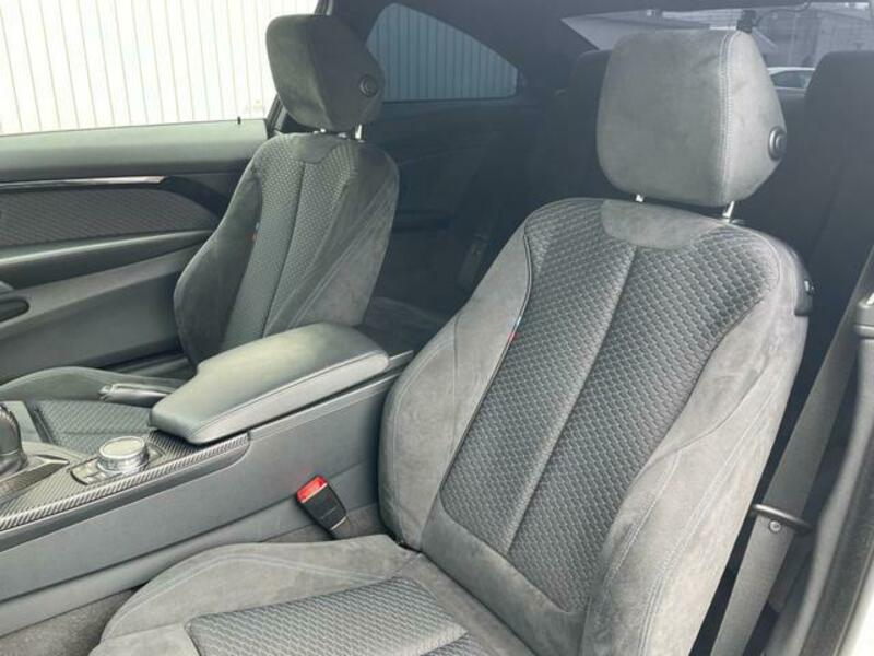 4 SERIES