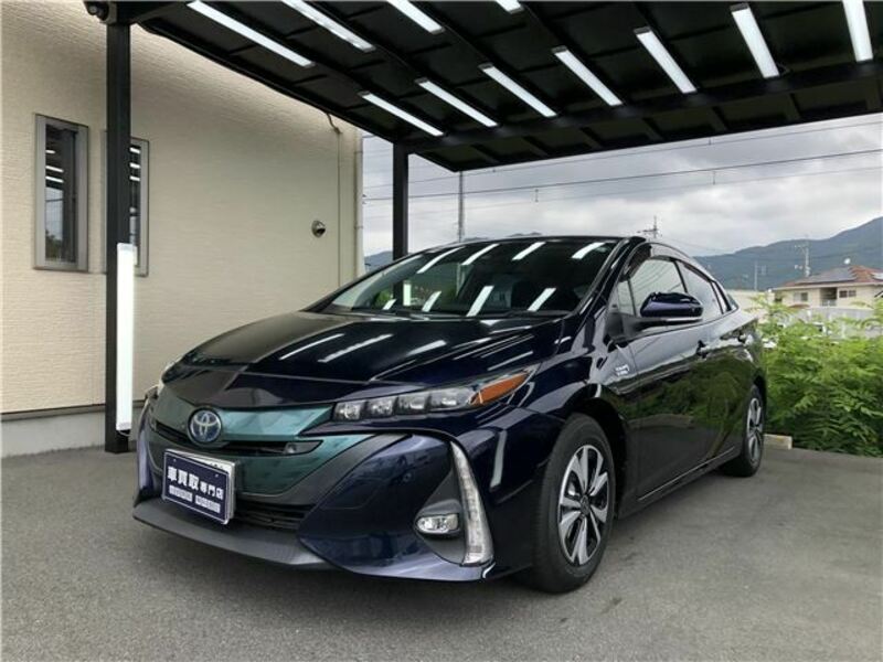 TOYOTA PRIUS PHV