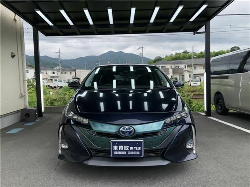 PRIUS PHV