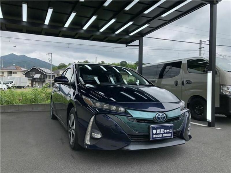 PRIUS PHV