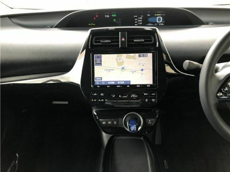 PRIUS PHV