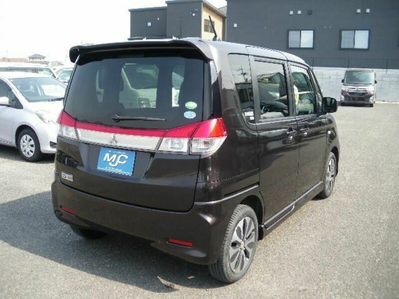 DELICA D2
